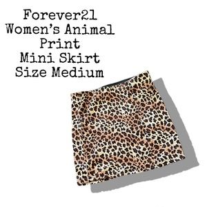 🍂3/$15 Forever21 Animal Print Mini Skirt